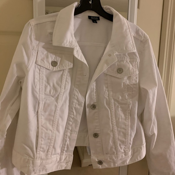 a.n.a white ripped jean jacket - Picture 1 of 3